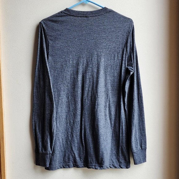 Teemax Gray/Pink Martha's Vineyard Island Whale Long-Sleeve T-Shirt Size Small - Picture 16 of 16